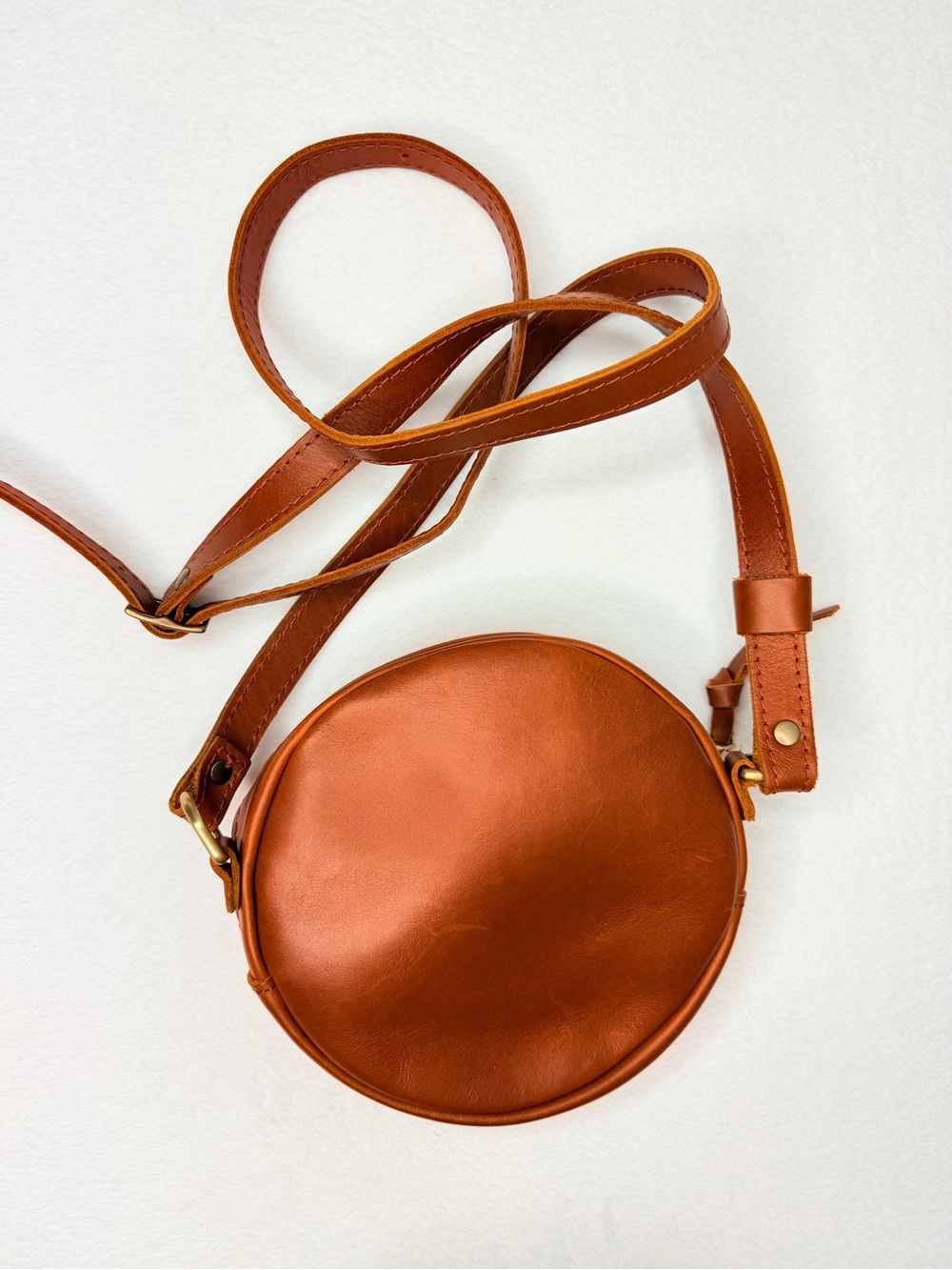 Portland Leather “Almost Perfect” Round Crossbody Bag Honey Small - Picture 5 of 6